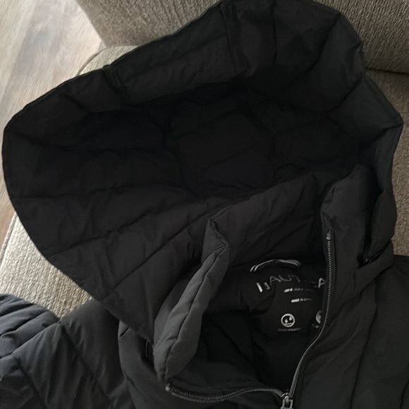 NAUTICA PACKABLE STRETCH HOODED JACKET - Picture 11 of 11